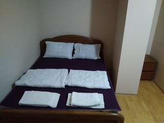 Отель Hotel Samefo Тбилиси Двухместный номер с двуспальной кроватью и дополнительной кроватью-6